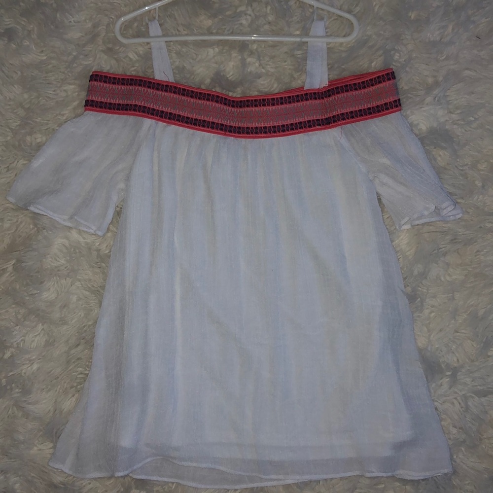 I am selling a off the shoulder shirt